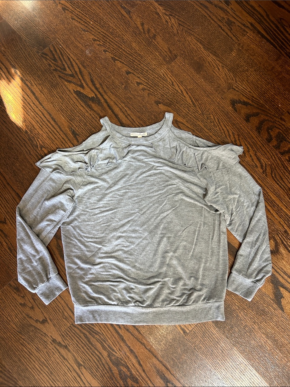 Express One Eleven Women's Ruffled Cold Shoulder Long Sleeve Top - Gray